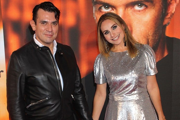 https://cashroadster.com/wp-content/uploads/2020/01/Jorge-Salinas-y-Elizabeth-%C3%81lvarez-min.jpg